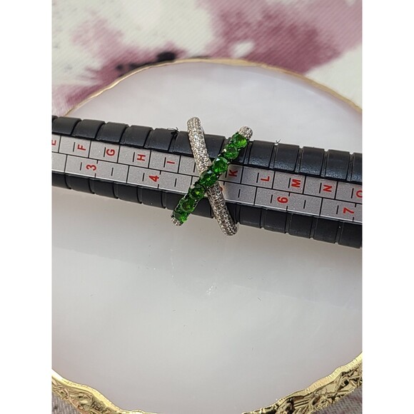 925 Sterling Silver Crossover Ring | Green & Clear CZ Size 5 Elegant Gift - Picture 6 of 7